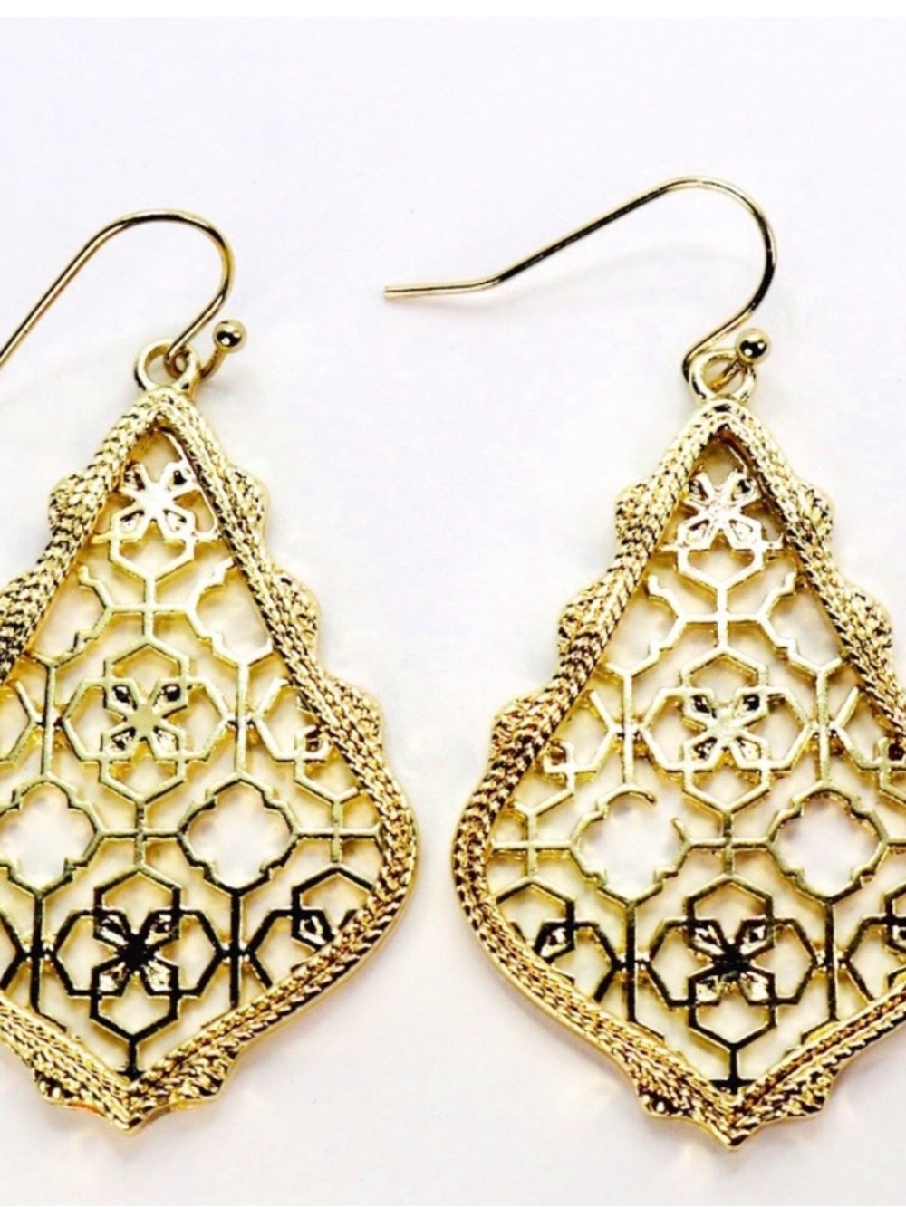 Source Unknown Gold Filigree Drop Earrings